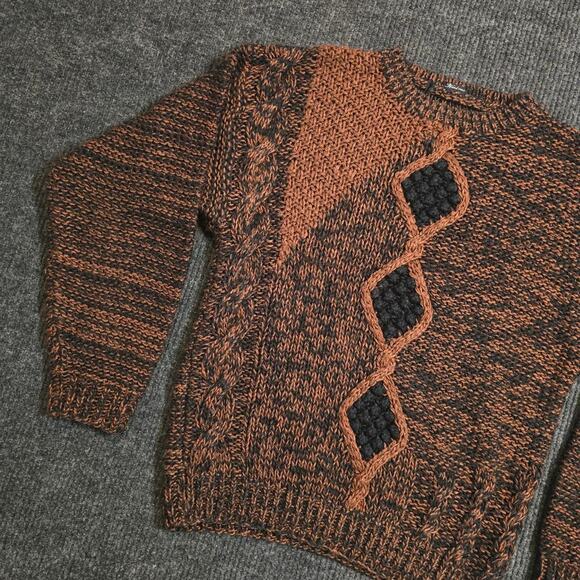 Vitnage Handmade brown and black knitted sweater with diamond pattern - Picture 2 of 4